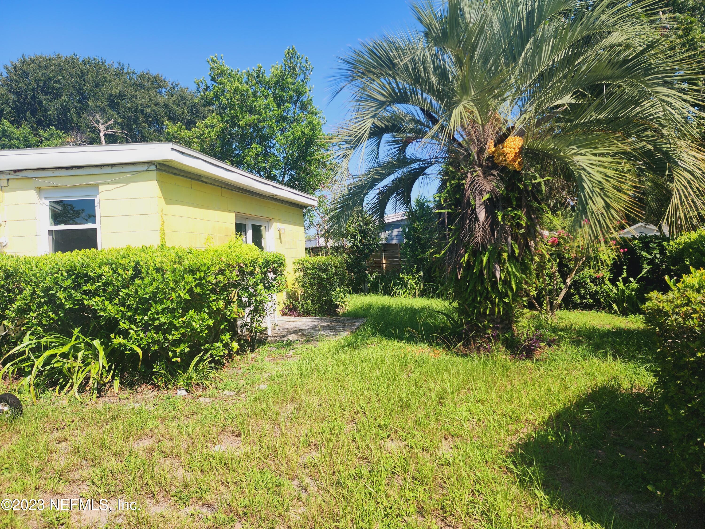 705 Bonita Road Atlantic Beach, FL 32233 - Photo 3 of 15 20230814_104737