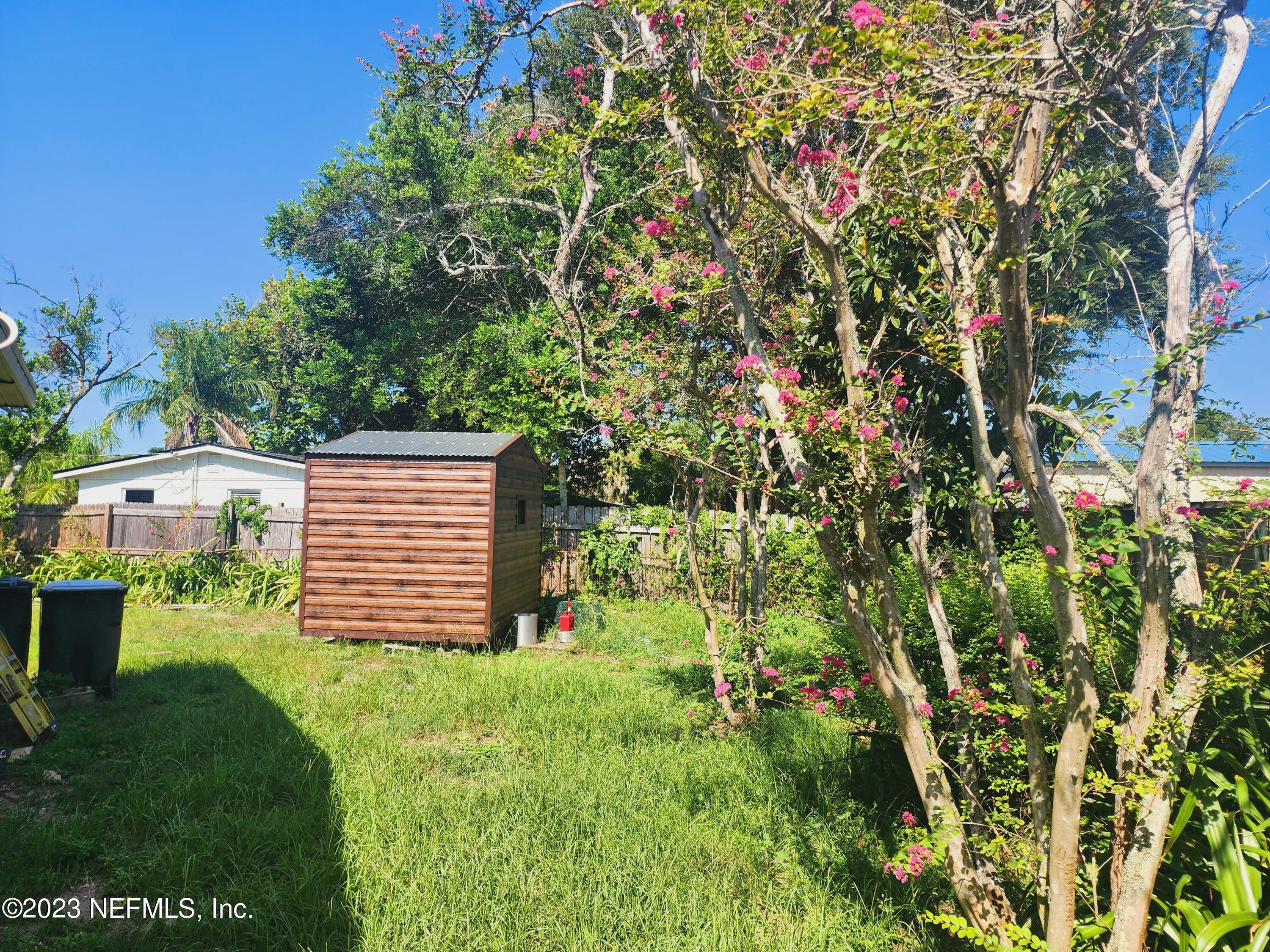 705 Bonita Road Atlantic Beach, FL 32233 - Photo 4 of 15 20230814_104822