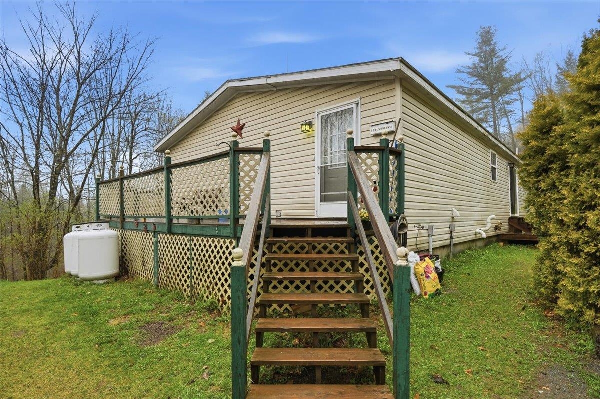 3348 Severance Hill Road St. Johnsbury, VT 05851 - Photo 1 of 40