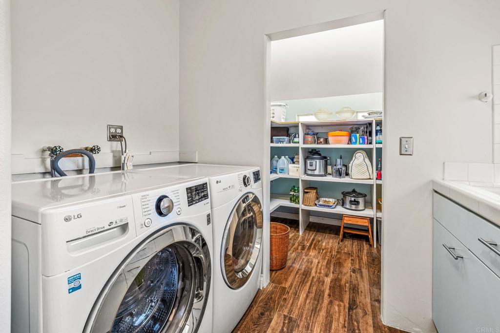 29533 Anthony Road Valley Center, CA 92082 - Photo 28 of 71 Laundry/Pantry