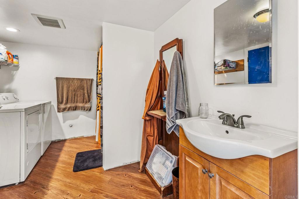 29533 Anthony Road Valley Center, CA 92082 - Photo 42 of 71 Studio Ba