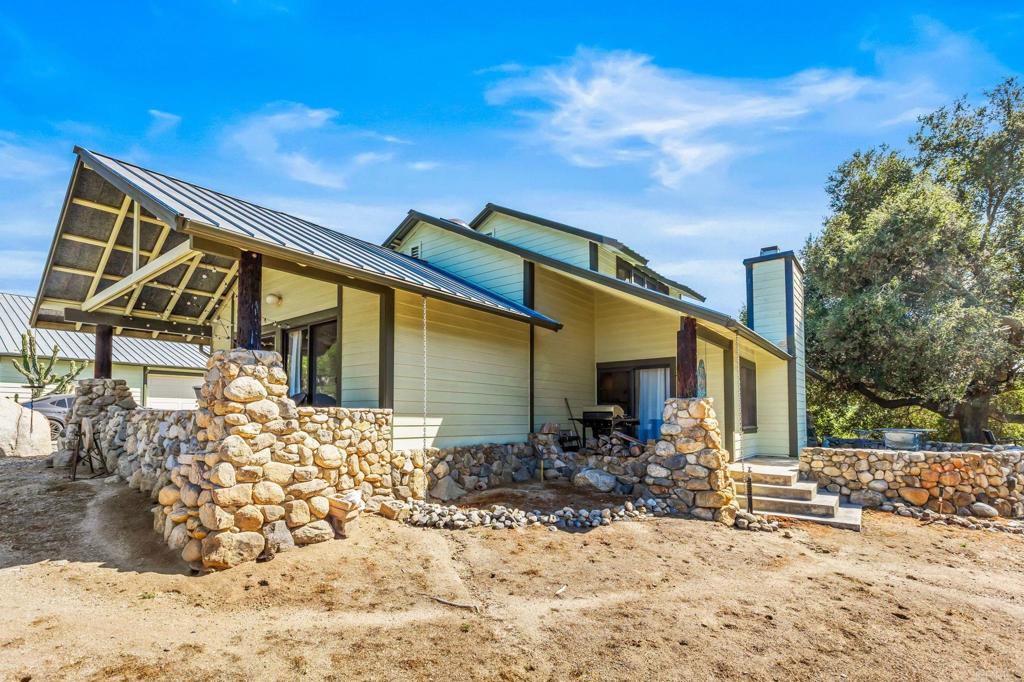 29533 Anthony Road Valley Center, CA 92082 - Photo 6 of 71