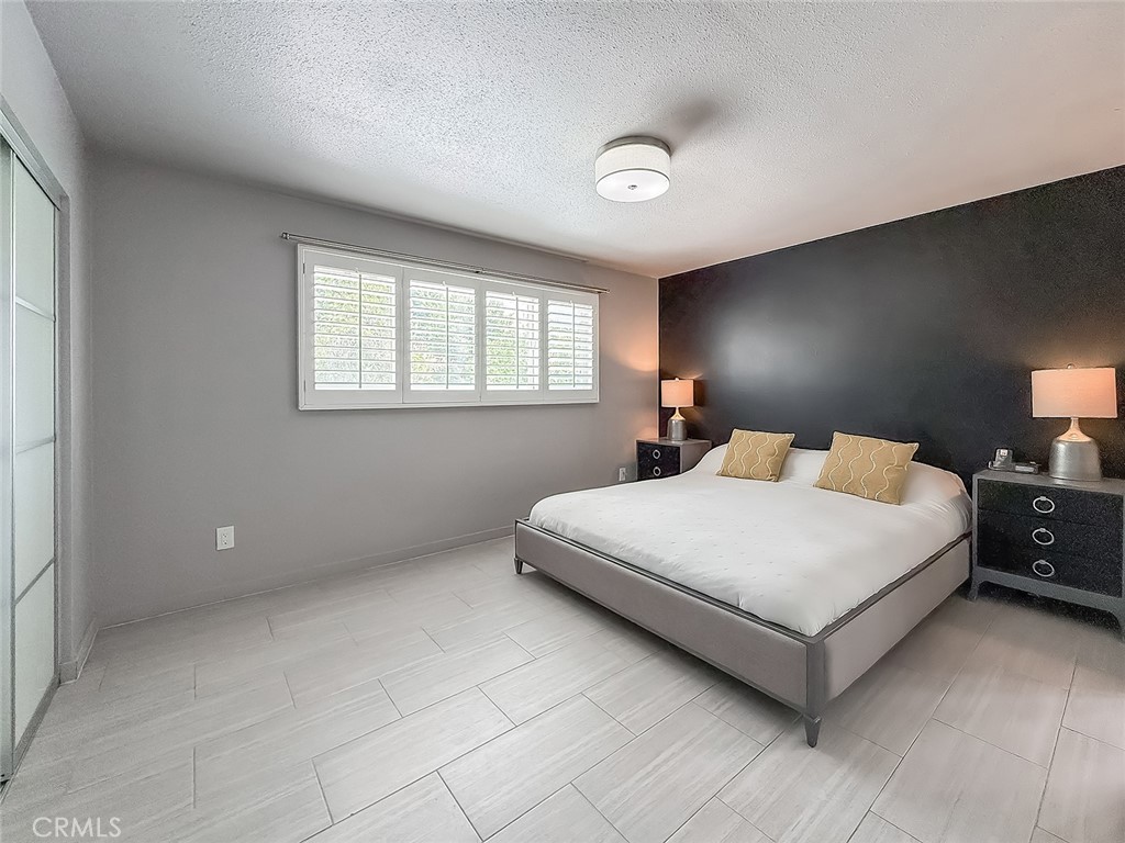5856 Greenview Road Calabasas, CA 91302 - Photo 31 of 55