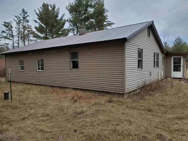 $69,900 | N15918 County Rd G, Nekoosa, WI 54457