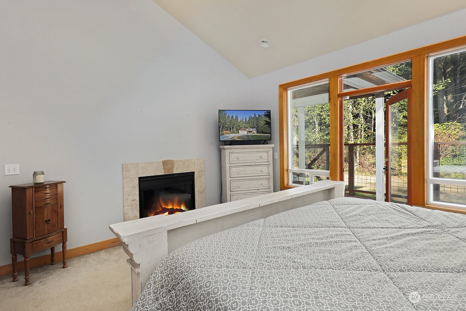 3937 Deer Lake Road Clinton, WA 98236 - Photo 20 of 40 Gallery Image 20