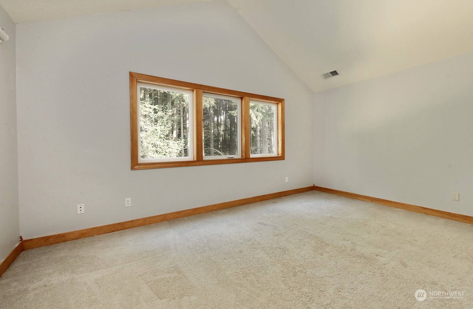 3937 Deer Lake Road Clinton, WA 98236 - Photo 25 of 40 Gallery Image 25