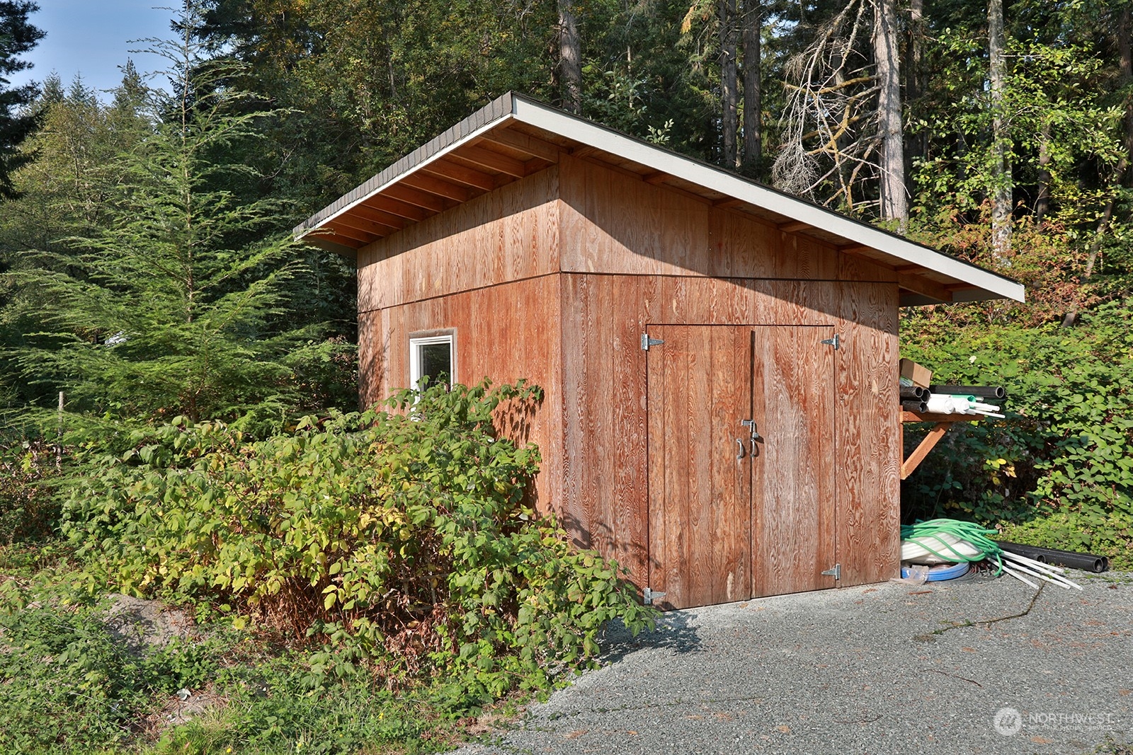 3937 Deer Lake Road Clinton, WA 98236 - Photo 31 of 40 Gallery Image 31