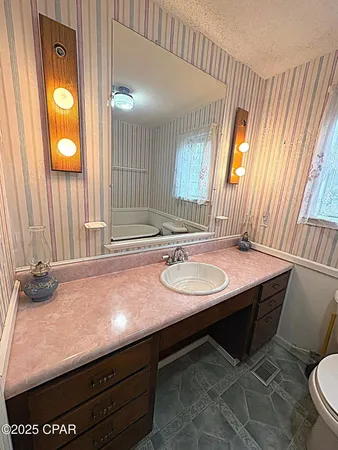 $225,000 | 5853 Catalina Lane, Greenwood, FL 32443