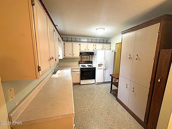 $225,000 | 5853 Catalina Lane, Greenwood, FL 32443