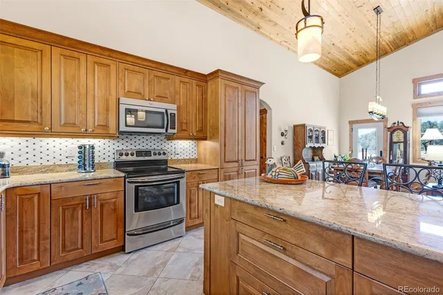 $990,000 | 11648 County Road 45, Coaldale, CO 81222