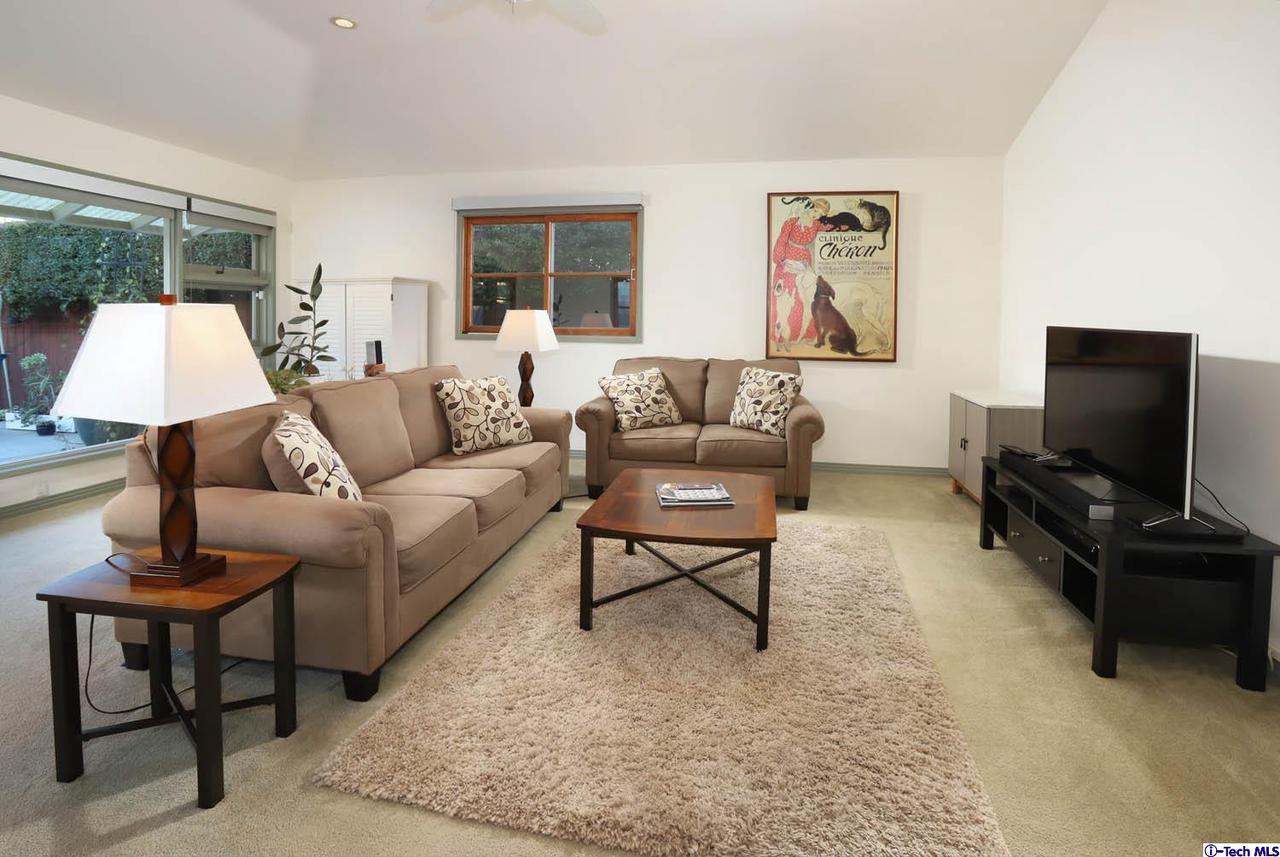 634 East Fairmount Road Burbank, CA 91501 - Photo 15 of 28 Gallery Image 15