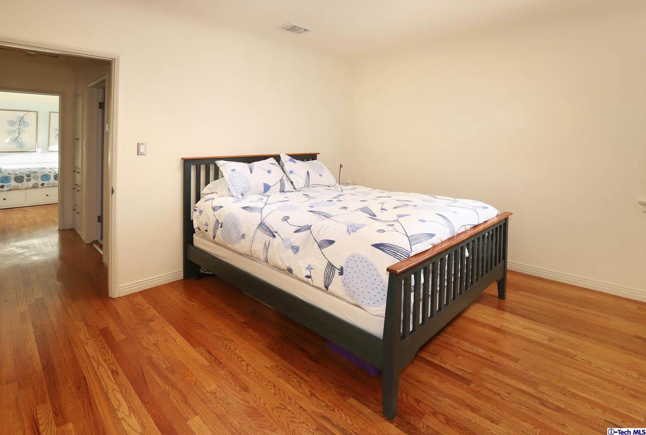 634 East Fairmount Road Burbank, CA 91501 - Photo 18 of 28 Gallery Image 18