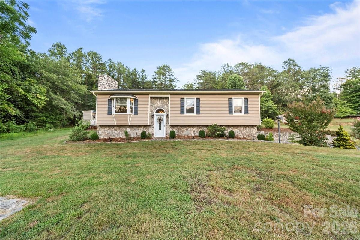 4690 Celia Creek Road Lenoir, NC 28645 - Photo 6 of 32