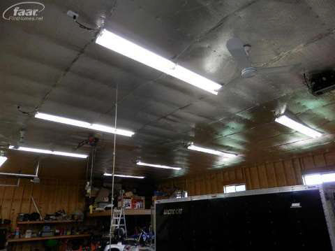 5401 East Carpenter Road Flint, MI 48506 - Photo 41 of 80 20416919-40.JPG