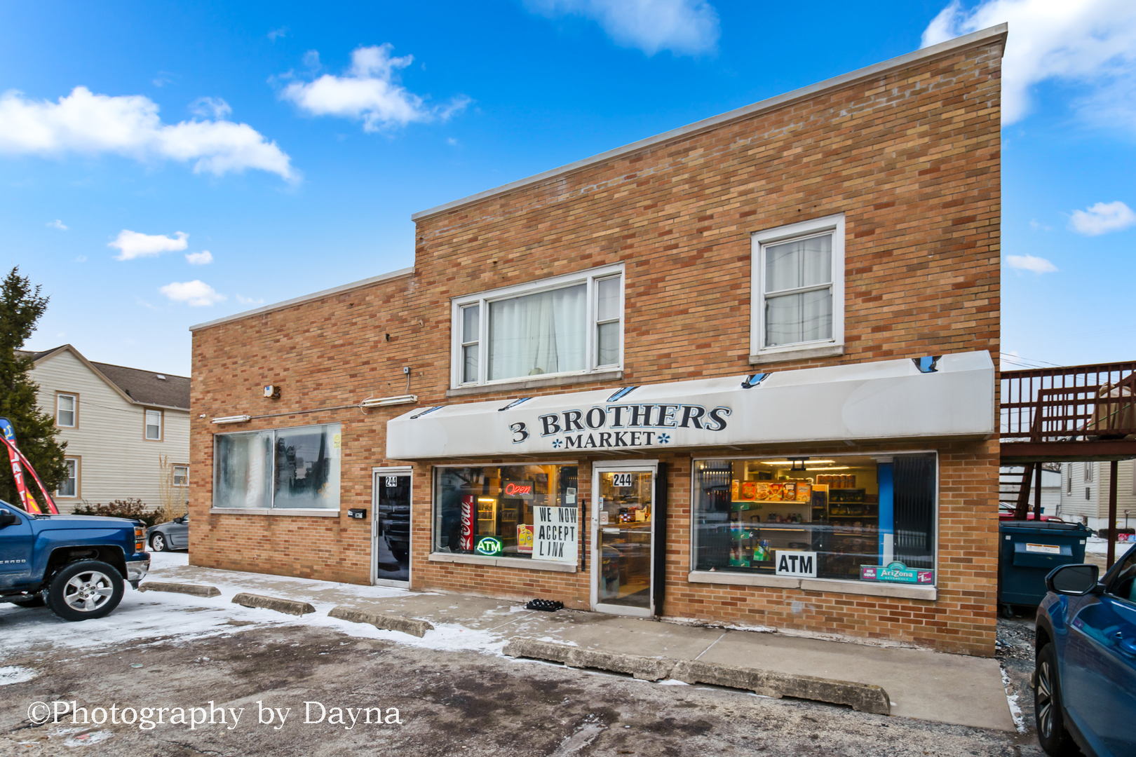 242 West Jeffery Street Kankakee, IL 60901 - Photo 4 of 39 a front view of a building with parking space
