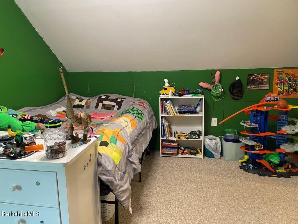 249 Hancock Road Pittsfield, MA 01201 - Photo 22 of 52 20260427_143654851_iOS