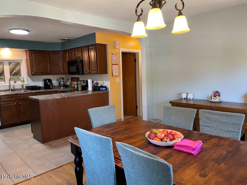 249 Hancock Road Pittsfield, MA 01201 - Photo 9 of 52 20260427_143610485_iOS