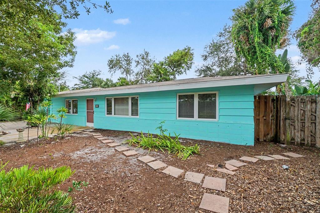 528 Ralph Street Sarasota, FL 34242 - Photo 2 of 60 Gallery Image 2