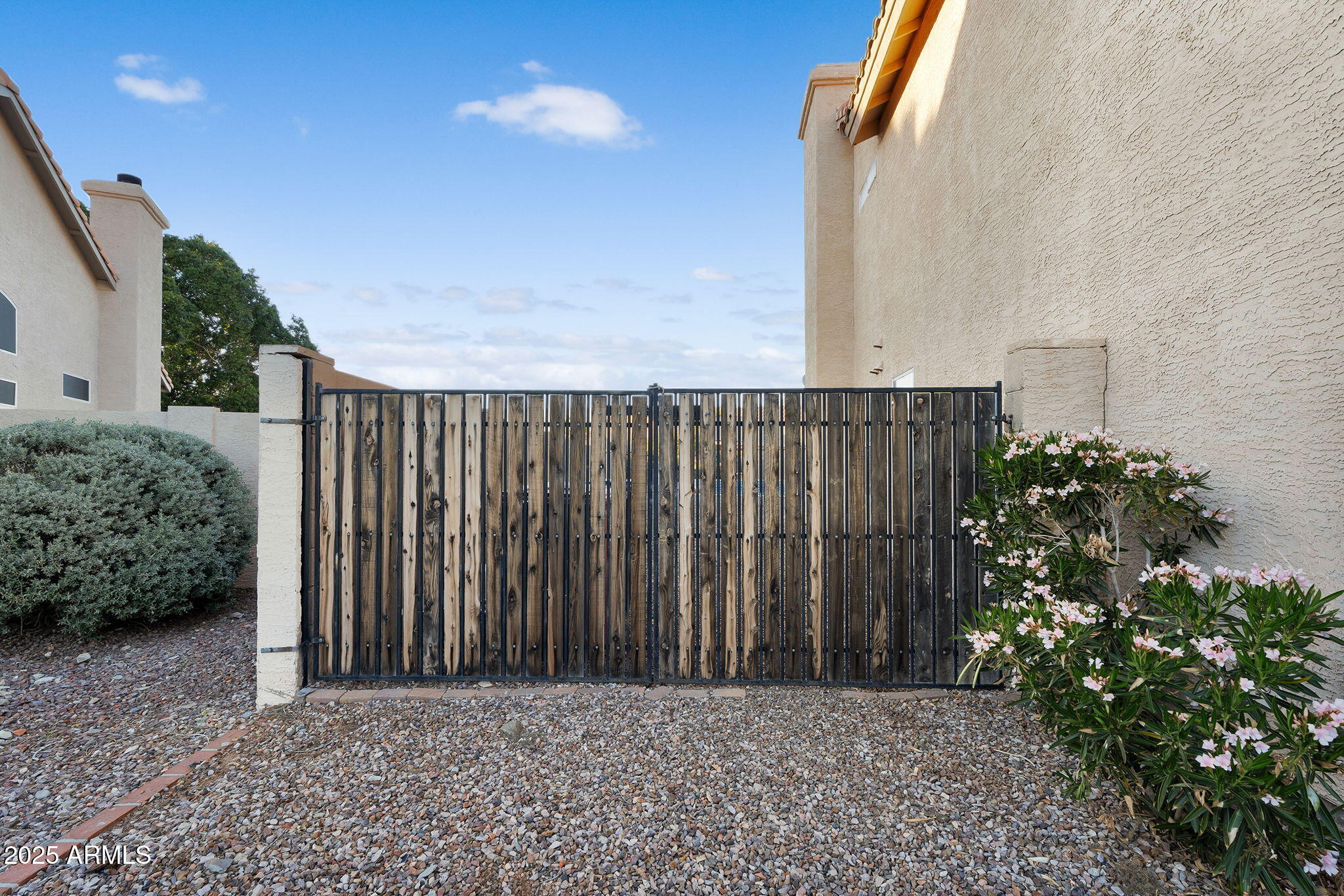 14566 North 100th Place Scottsdale, AZ 85260 - Photo 31 of 34 a view of wooden fence