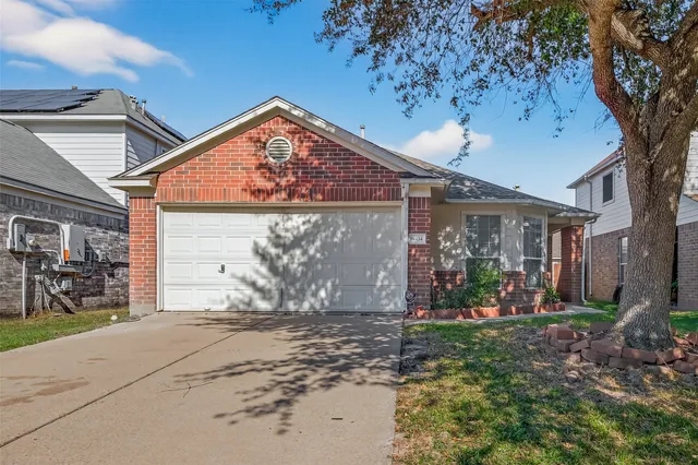 $1,900 | 19434 Brook Village Road, Houston, TX 77084