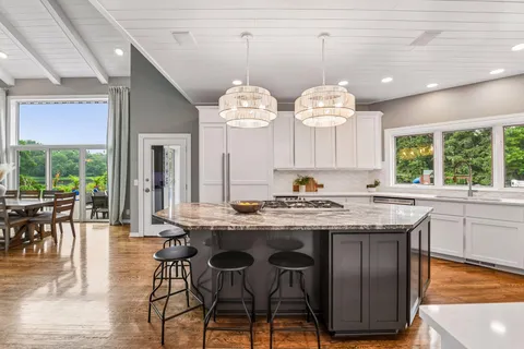 $1,950,000 | 1615 Northridge Drive, Wayzata, MN 55391