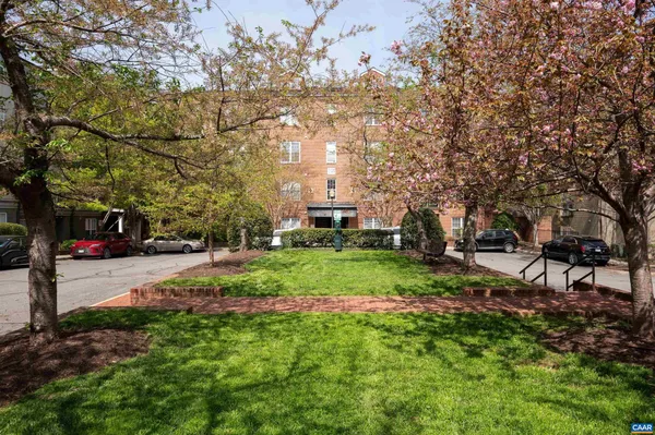 $320,000 | 735 Walker Square, Unit 2A, Charlottesville, VA 22903