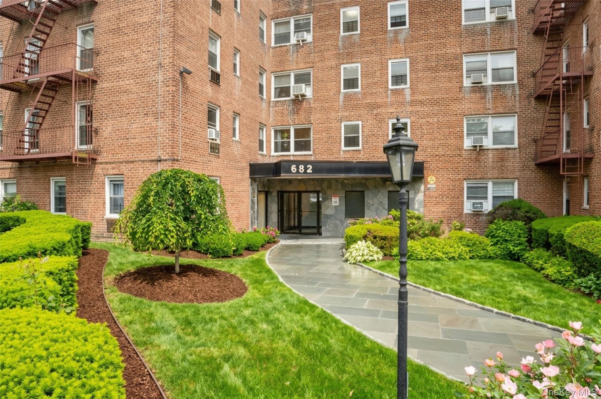 682 Tuckahoe Road, Unit 1A Yonkers, NY 10710 - Photo 21 of 21