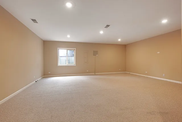 $3,400 | 1817 Crenshaw Circle, Vernon Hills, IL 60061