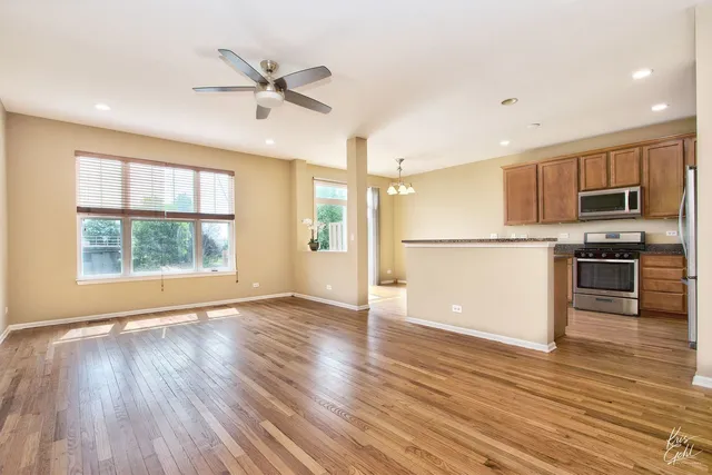 $3,400 | 1817 Crenshaw Circle, Vernon Hills, IL 60061