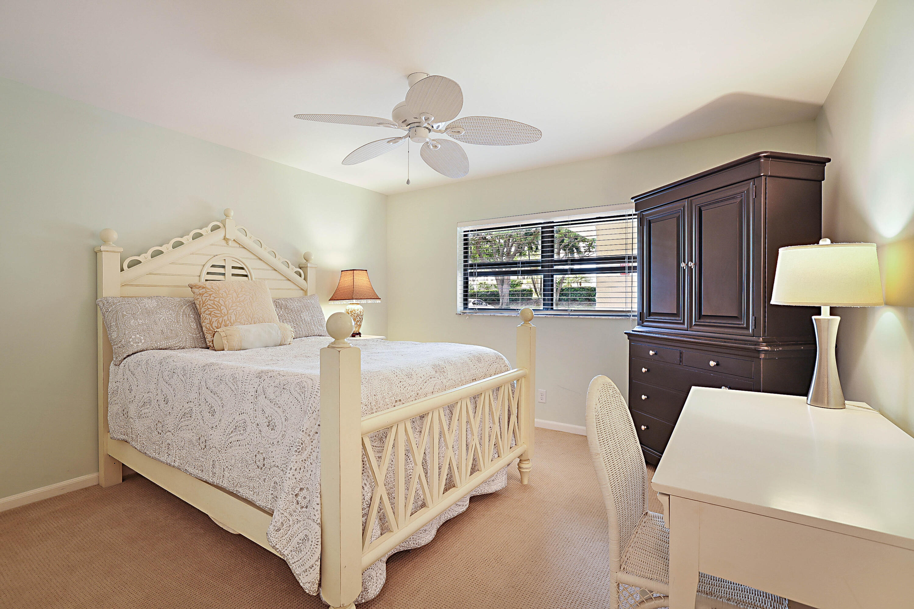 300 Intracoastal Place, Unit 101 Jupiter, FL 33469 - Photo 19 of 44 300 Intracoastal Place 101-18