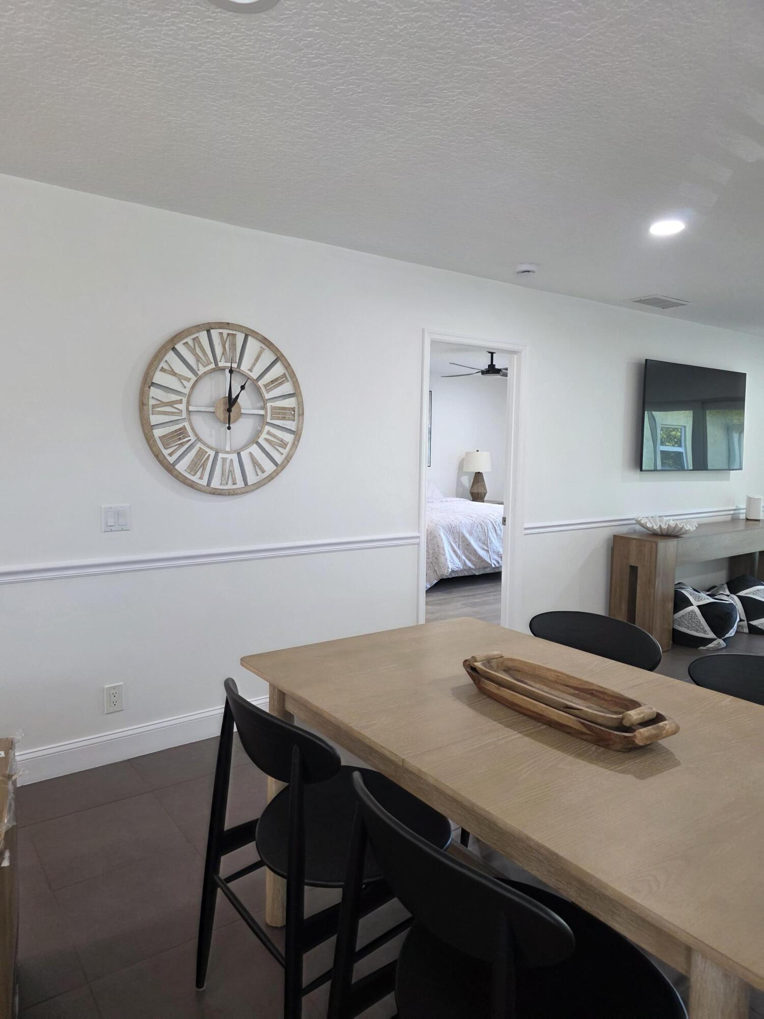 717 Highway 1, Unit 608 Jupiter, FL 33477 - Photo 11 of 35 Dining area