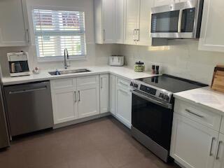 717 Highway 1, Unit 608 Jupiter, FL 33477 - Photo 6 of 35 Kitchen