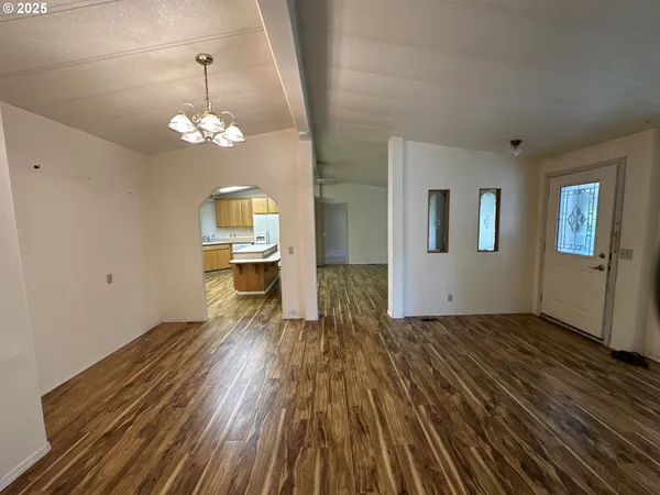 $220,000 | 128 Southwest Canton Street, John Day, OR 97845