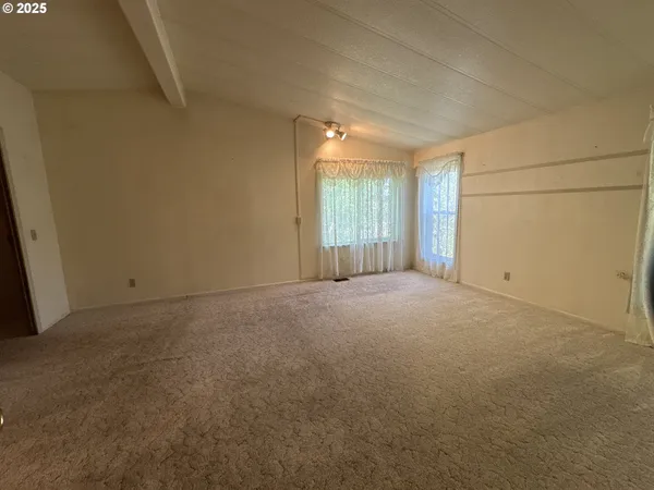 $220,000 | 128 Southwest Canton Street, John Day, OR 97845