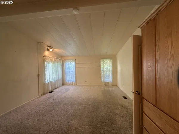 $220,000 | 128 Southwest Canton Street, John Day, OR 97845