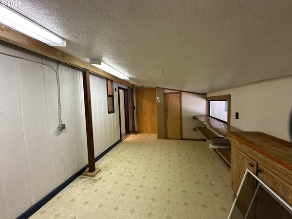 $220,000 | 128 Southwest Canton Street, John Day, OR 97845