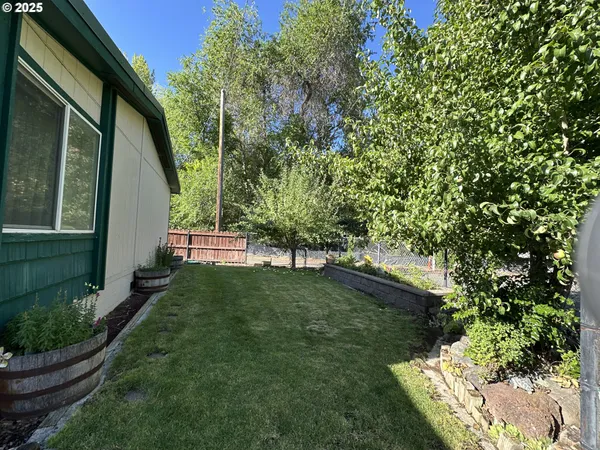 $220,000 | 128 Southwest Canton Street, John Day, OR 97845
