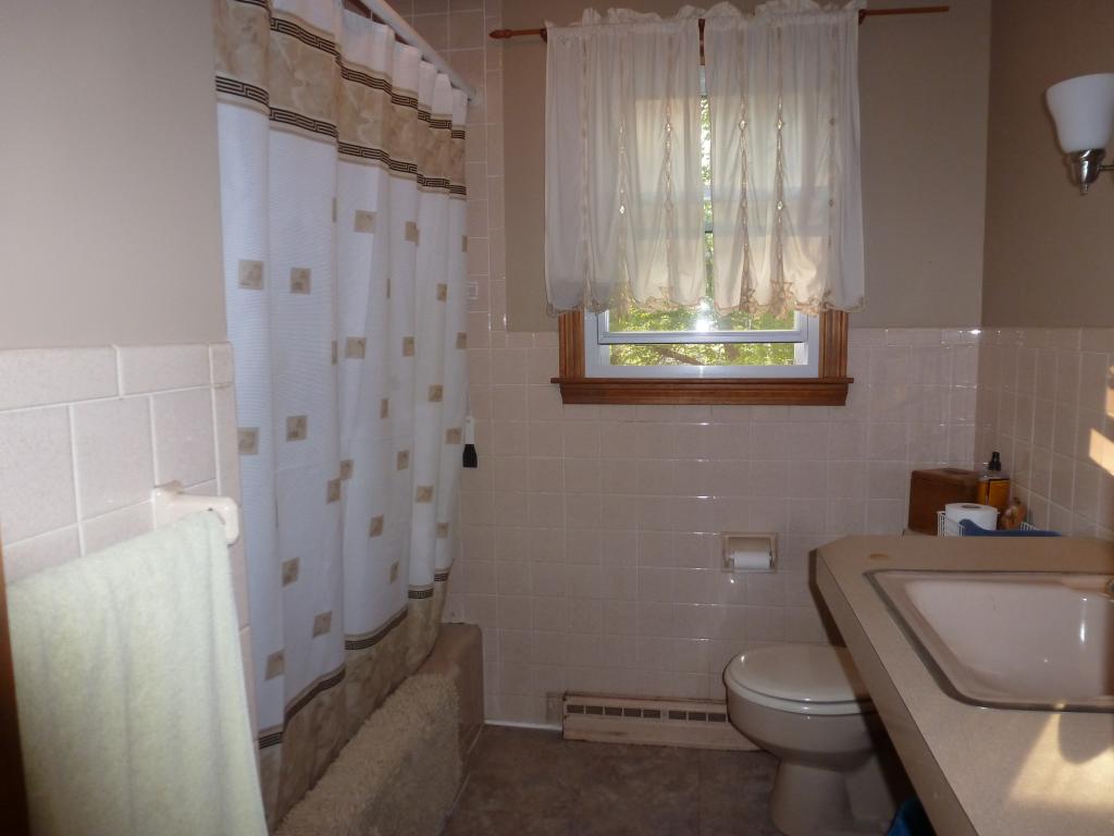 3 Cedar Street Hudson, NH 03051 - Photo 11 of 12 Gallery Image 11