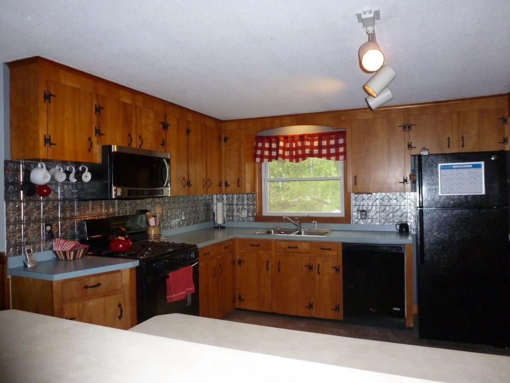 3 Cedar Street Hudson, NH 03051 - Photo 5 of 12 Gallery Image 5