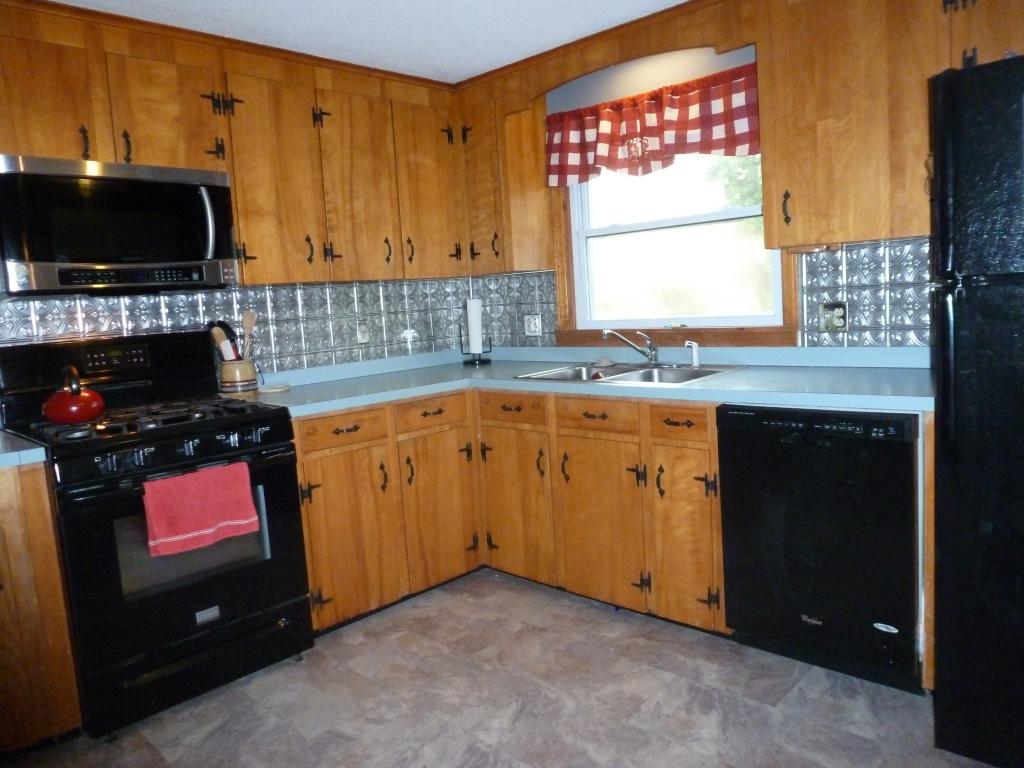 3 Cedar Street Hudson, NH 03051 - Photo 6 of 12 Gallery Image 6
