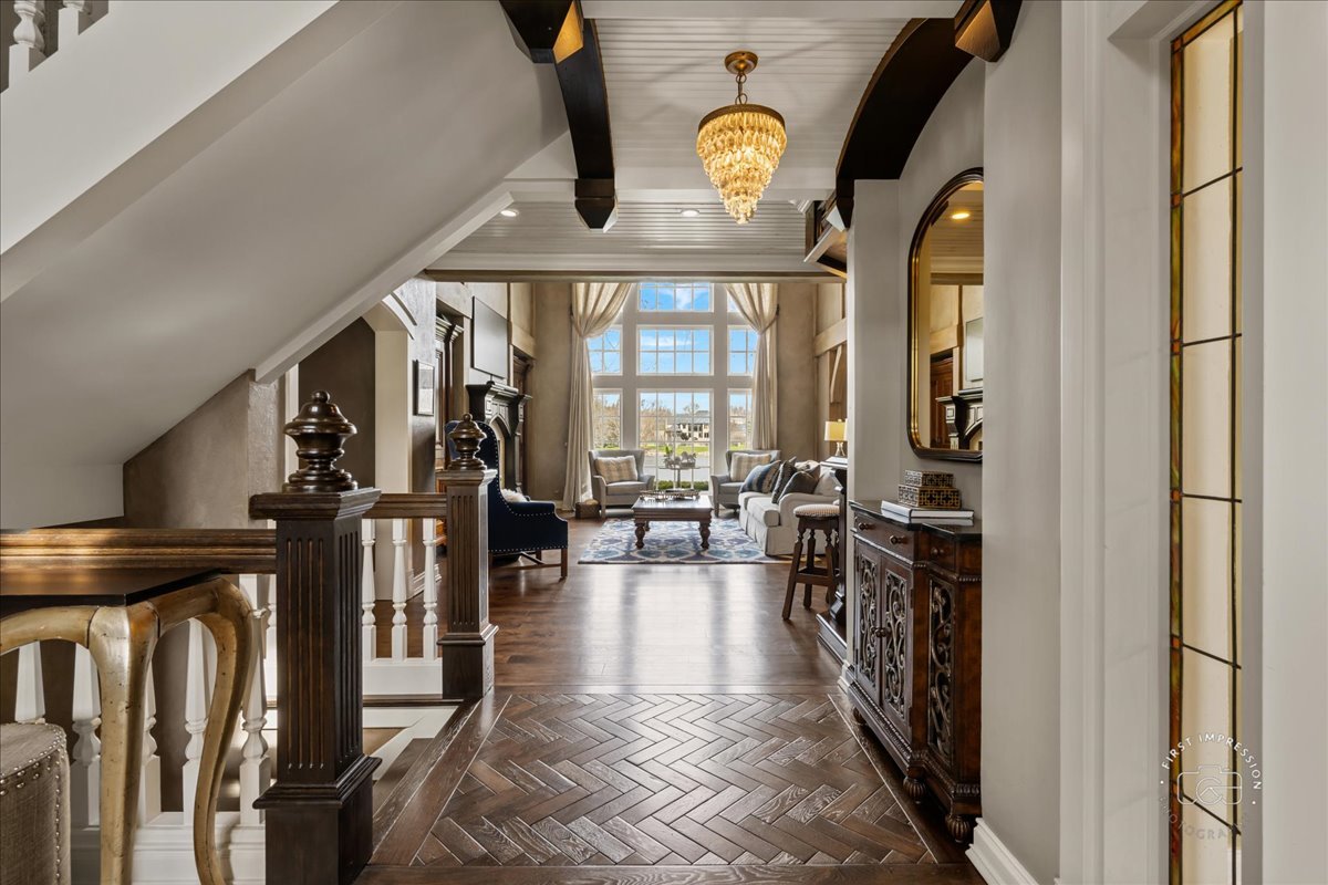 36W442 Hunters Gate Road St. Charles, IL 60175 - Photo 10 of 64