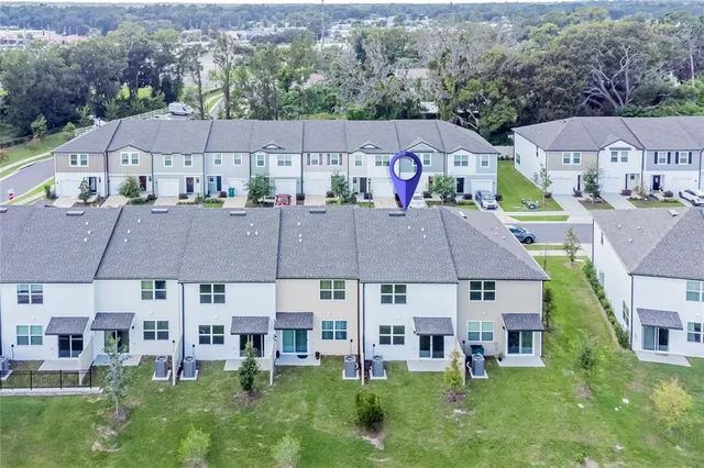 $1,975 | 6174 Daerr Rdg Street, Zephyrhills, FL 33542