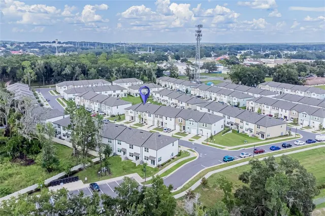 $1,975 | 6174 Daerr Rdg Street, Zephyrhills, FL 33542