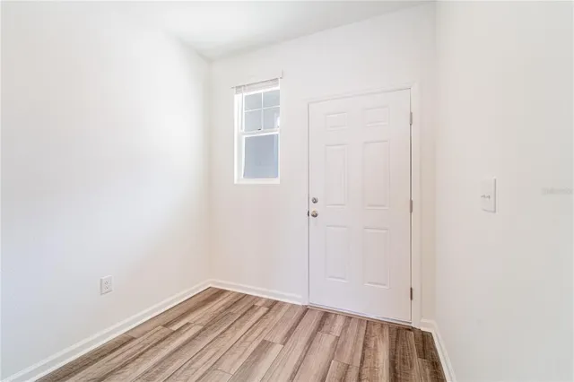 $1,975 | 6174 Daerr Rdg Street, Zephyrhills, FL 33542