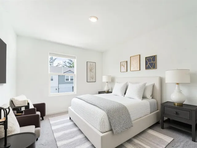 $1,975 | 6174 Daerr Rdg Street, Zephyrhills, FL 33542