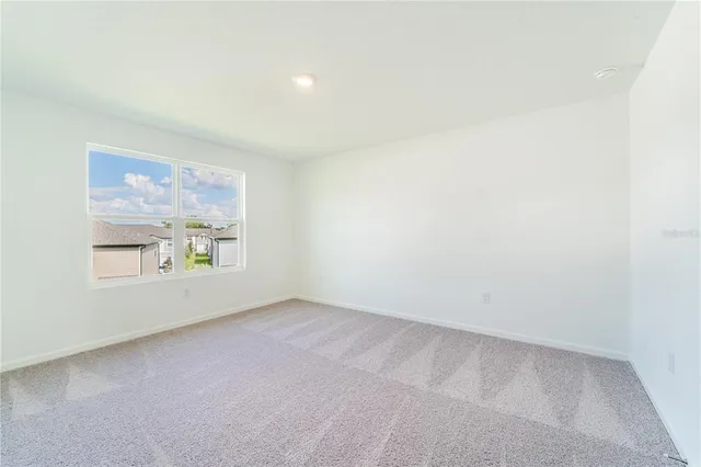 $1,975 | 6174 Daerr Rdg Street, Zephyrhills, FL 33542