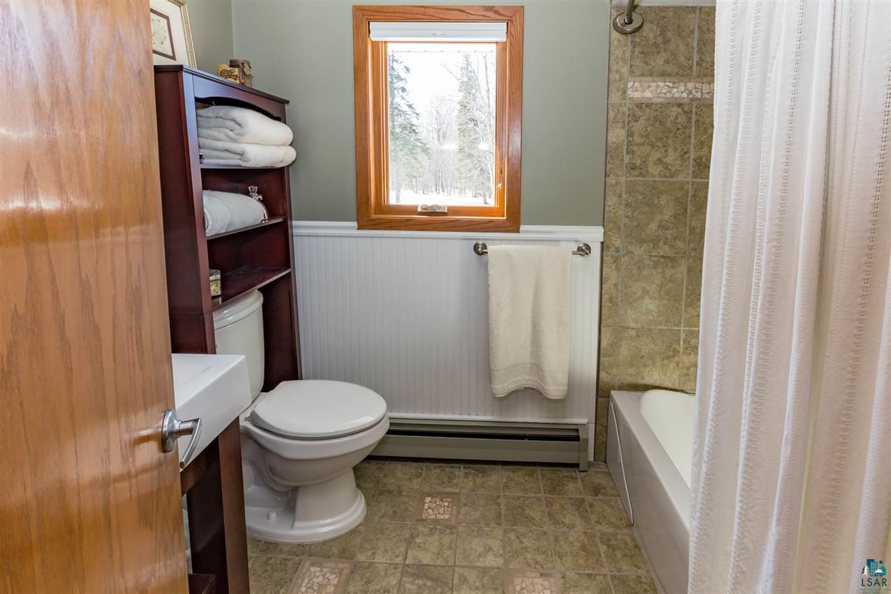 5379 Rice Lake Road Duluth, MN 55803 - Photo 12 of 24