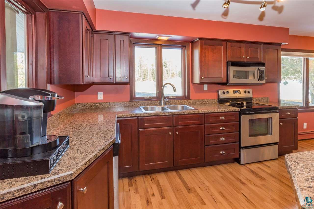 5379 Rice Lake Road Duluth, MN 55803 - Photo 9 of 24