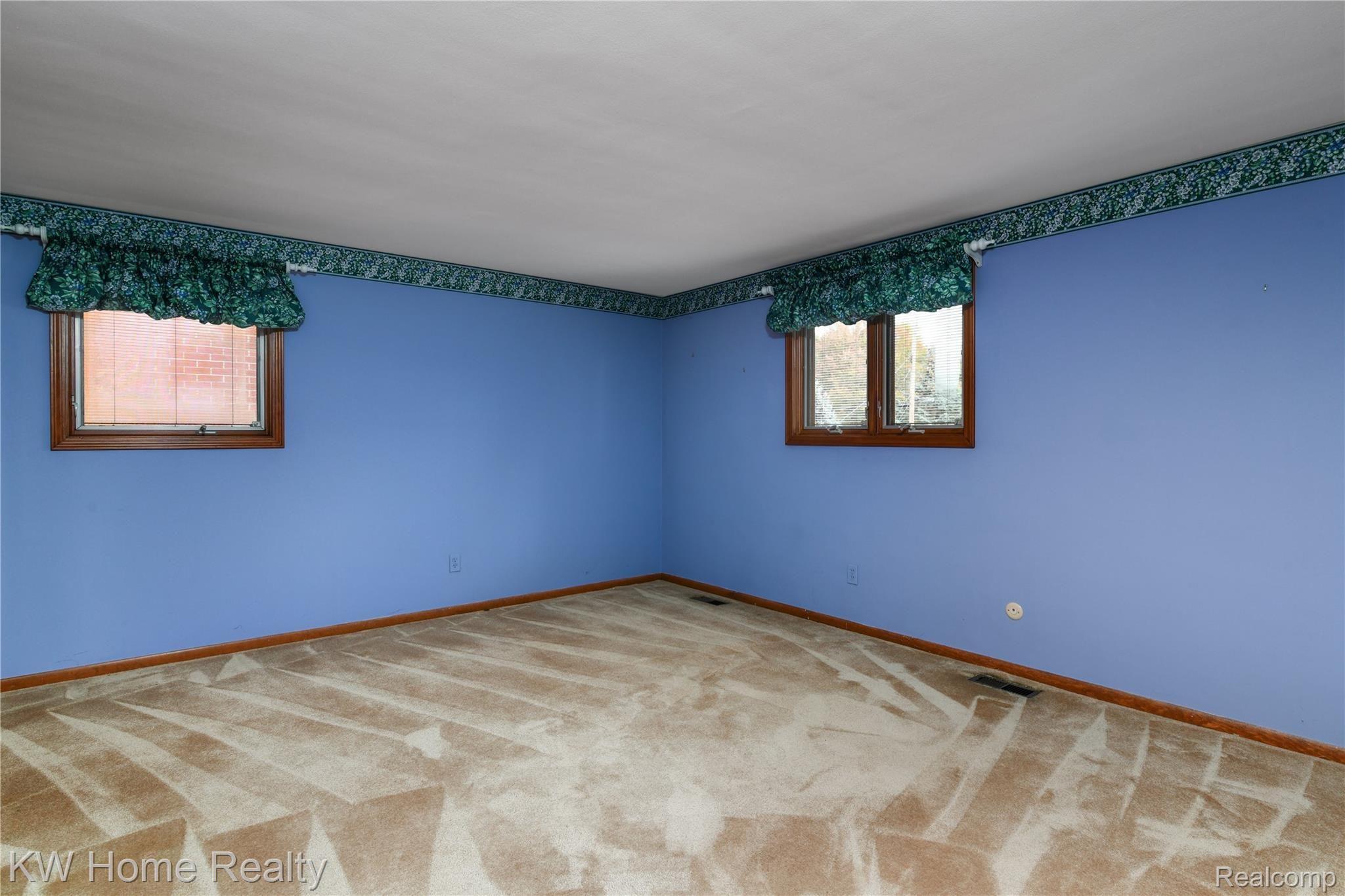 30059 Richmond Road Farmington, MI 48334 - Photo 24 of 39 28-print-30059 Richmond Road - Farmington Hills0023.jpg