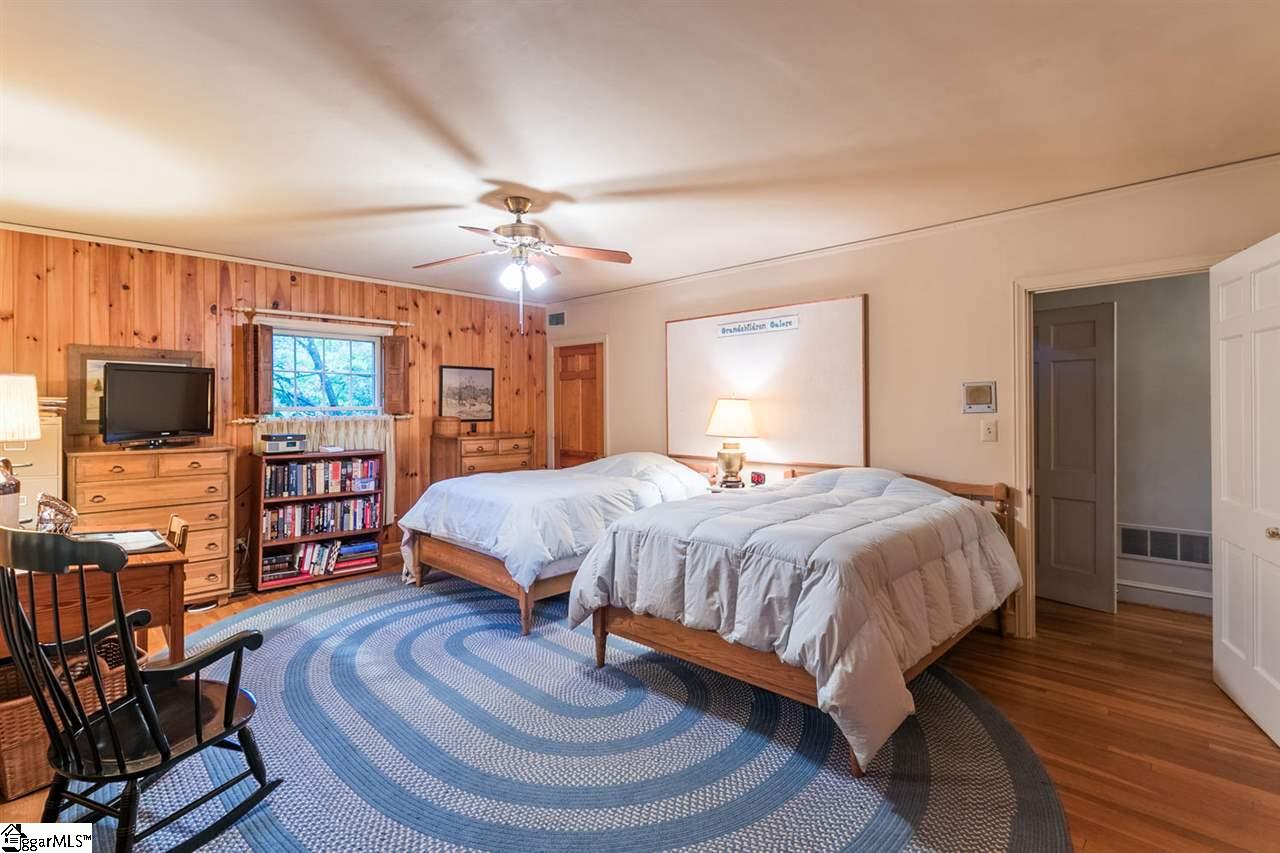 1036 Parkins Mill Road Greenville, SC 29607 - Photo 22 of 36